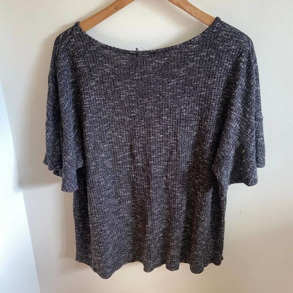 East 5th gray short top blouse - Picture 7 of 8